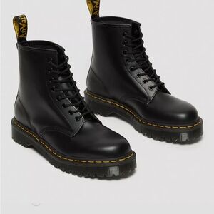 Black Dr. Martens 1460 Pascal boots
